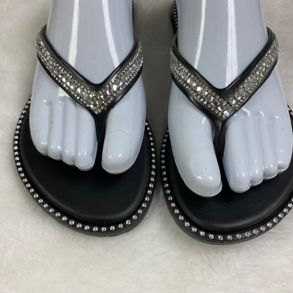 Gold Toe |‎ Black Rhinestone Flip-Flop's Sandals, size 7/8 - Picture 2 of 9